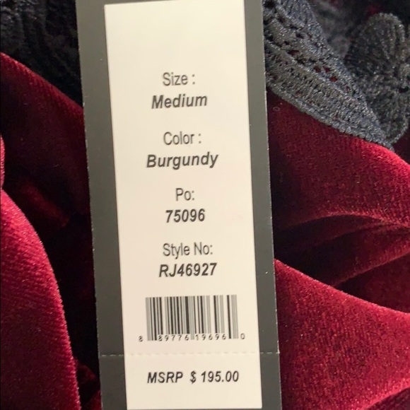 NWT. Romeo & Juliet Couture Red Midi Dress Size M. - Picture 8 of 10